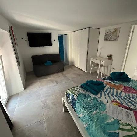 Lucullo's Rooftop * Naples