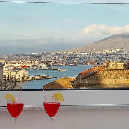 Lucullo's Rooftop Appartement Napels
